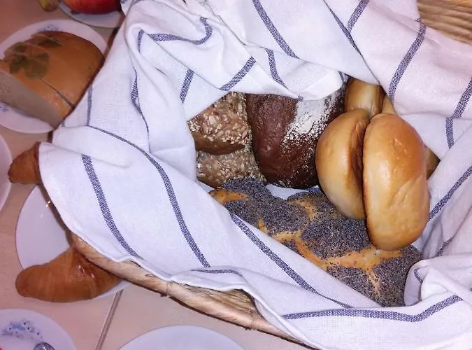 Behnisch Bed & Breakfast *